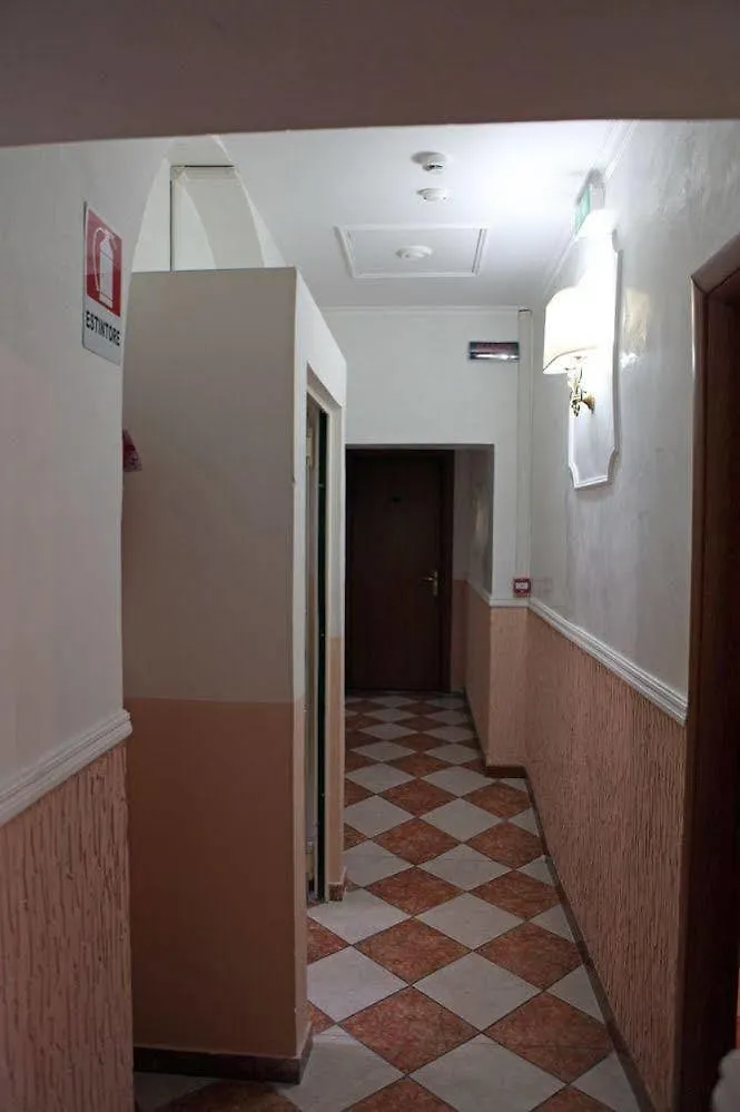 **  Hotel Hollywood Rome Italy