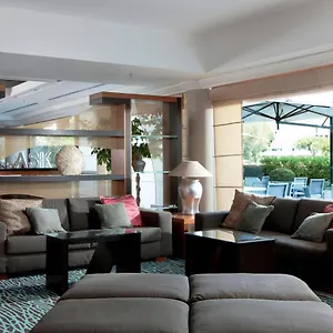 Courtyard By Marriott Park Hotel