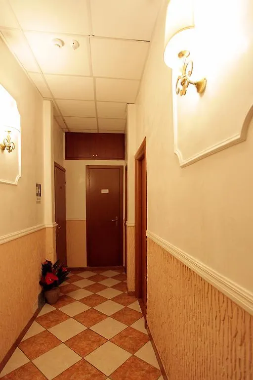 Hotel Hollywood Roma 2*,  Italia
